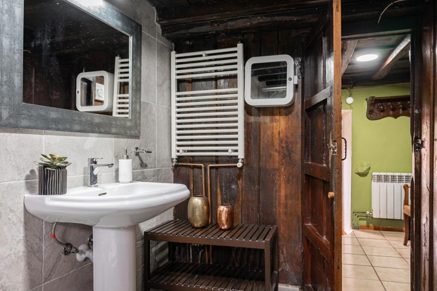 Casa Rural La Carrozal Senda Del Oso Orelleiru Ngoại thất bức ảnh