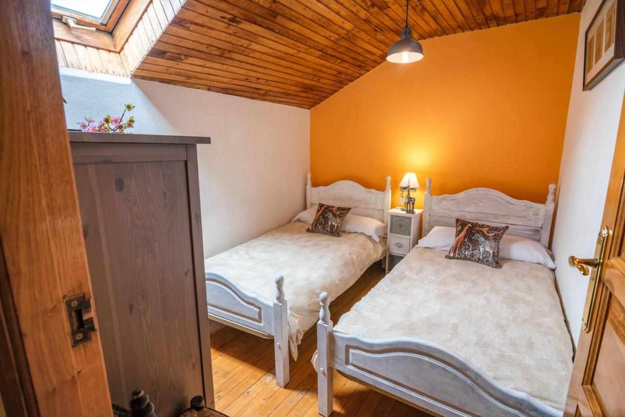Casa Rural La Carrozal Senda Del Oso Orelleiru Ngoại thất bức ảnh