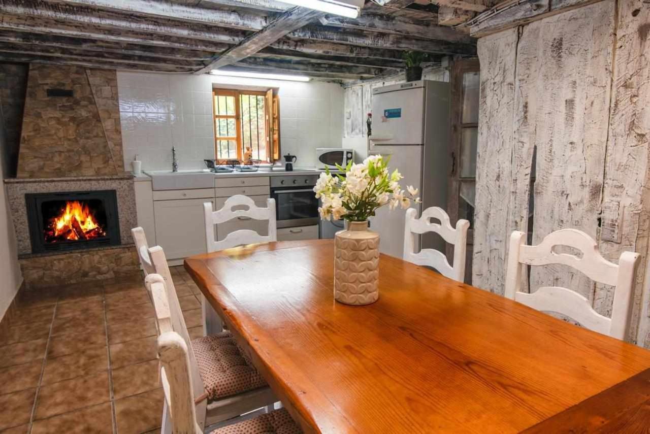 Casa Rural La Carrozal Senda Del Oso Orelleiru Ngoại thất bức ảnh