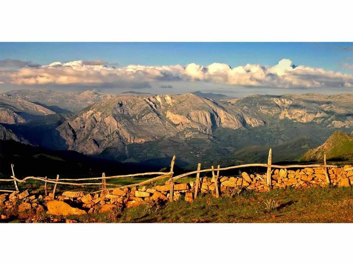 Casa Rural La Carrozal Senda Del Oso Orelleiru Ngoại thất bức ảnh