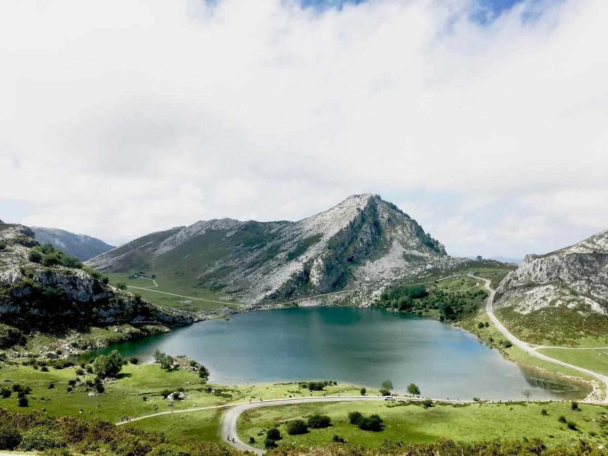Casa Rural La Carrozal Senda Del Oso Orelleiru Ngoại thất bức ảnh