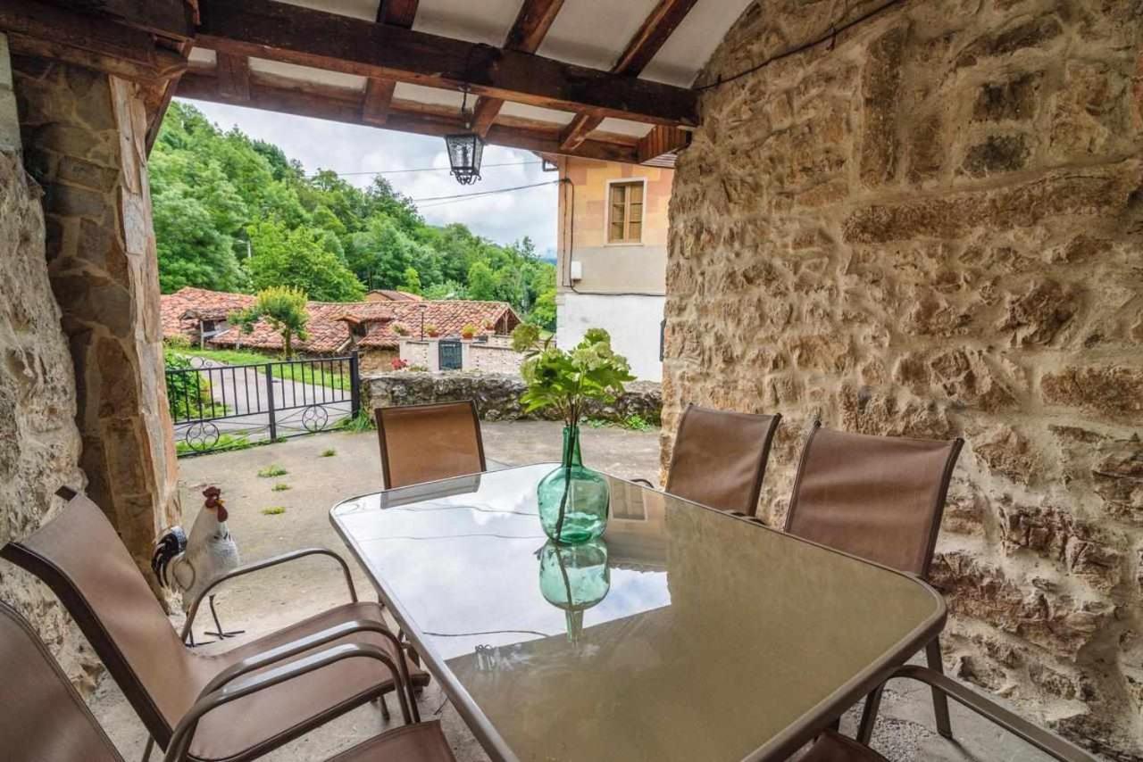 Casa Rural La Carrozal Senda Del Oso Orelleiru Ngoại thất bức ảnh